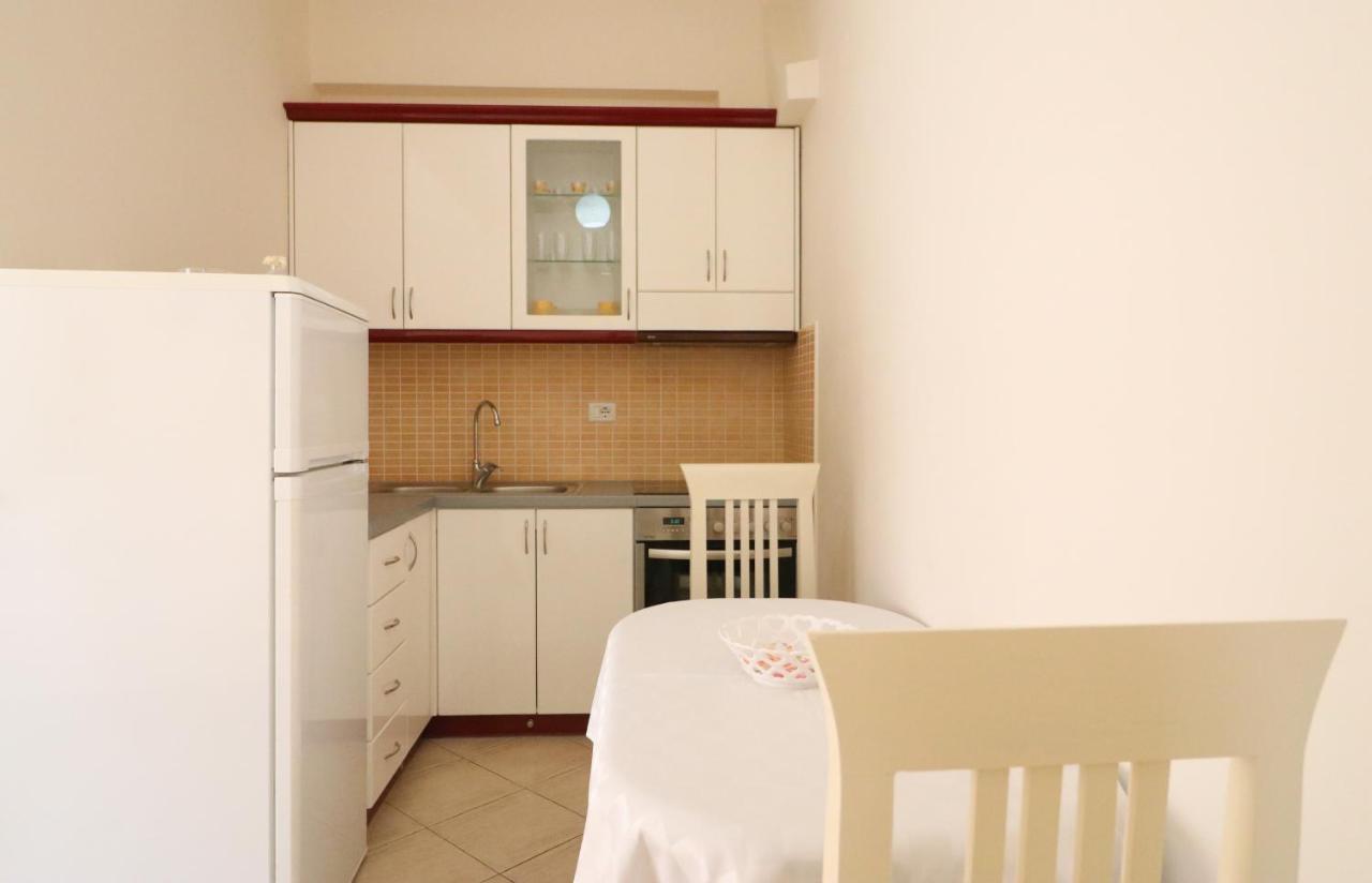 Apartments Vila Roboci Saranda Extérieur photo