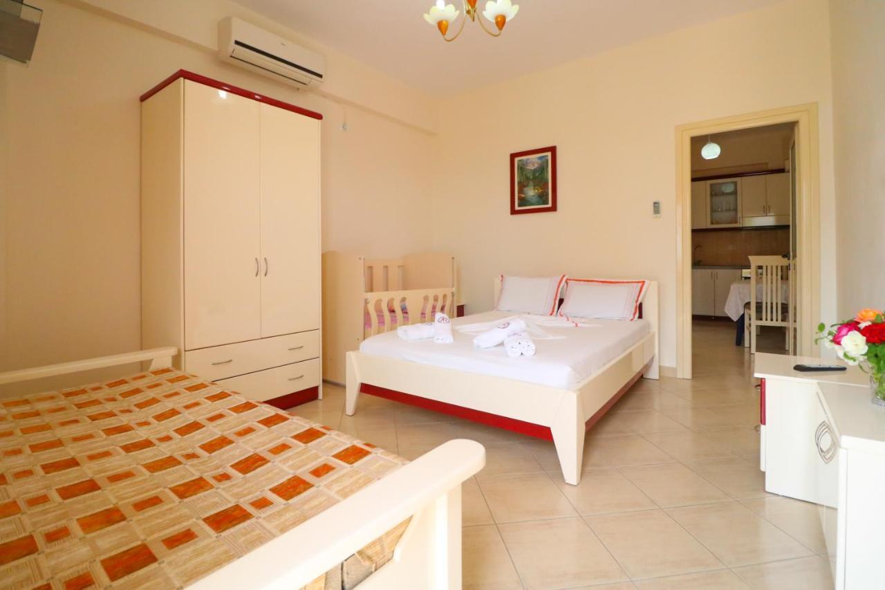 Apartments Vila Roboci Saranda Extérieur photo