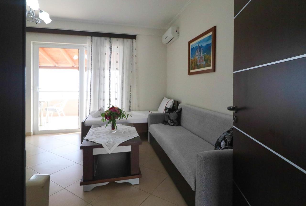 Apartments Vila Roboci Saranda Extérieur photo